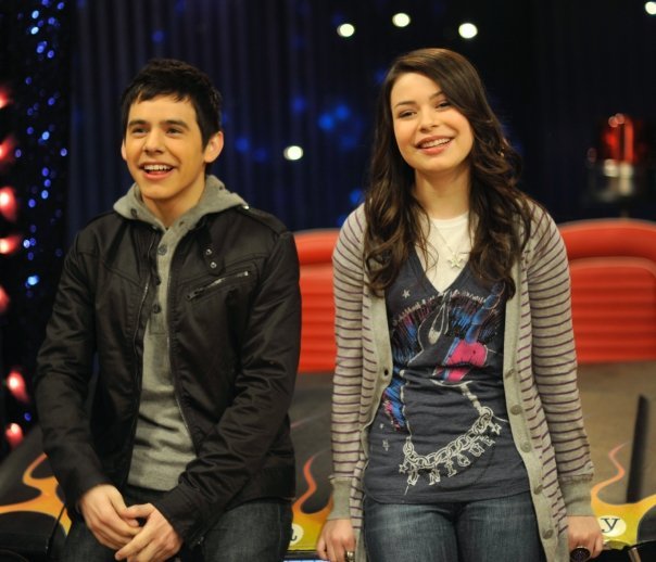 Miranda Cosgrove And David Archuleta (11)