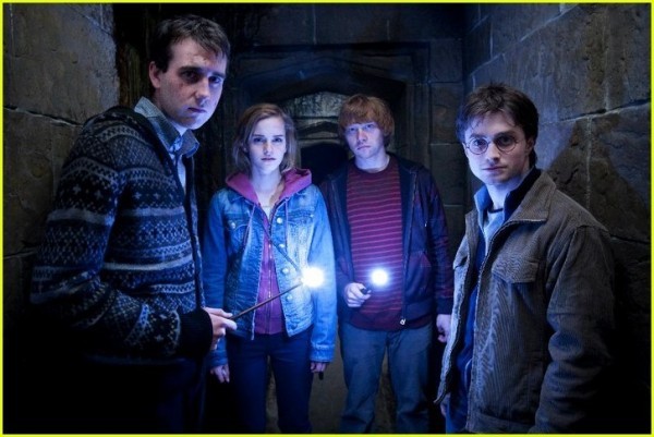 Harry_Potter_and_the_Deathly_Hallows_Part_2_1310661954_0_2011