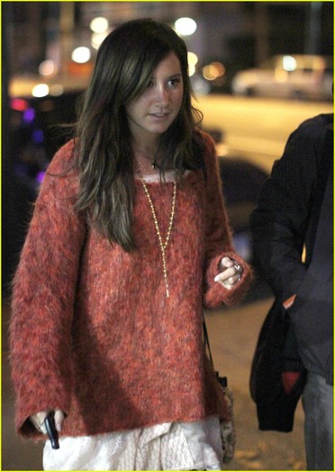 ashley_tisdale_1291691266