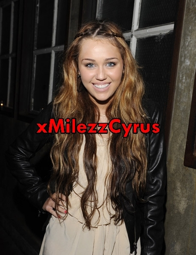 Hannah Montana Wrap Party at Hollywood (7)