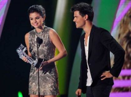 normal_067 - Selena Gomez Award Shows 2O11 VMA MTV Video Music Awards