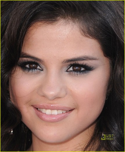 wow nice nice - Selena Gomez