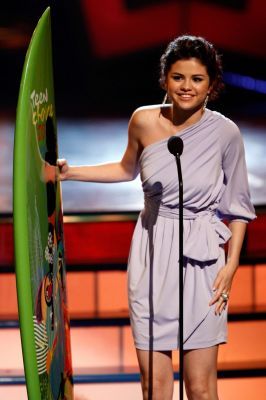 normal_014 - Selena Gomez Award Shows 2OO9 August O9 Teen Choice Awards