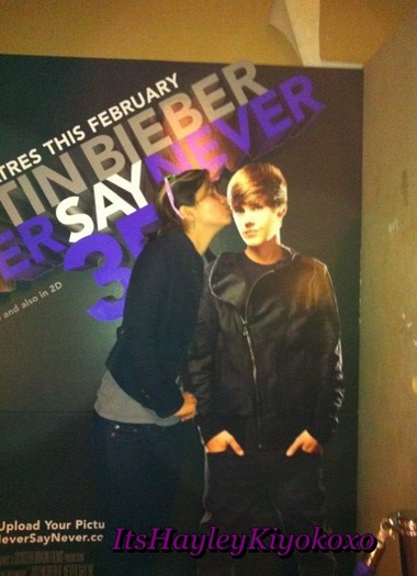 I LOVE Justin  its my Feriend <33