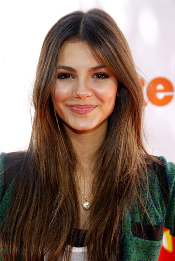 Victoria+Justice+Tiffany+Espensen+Los+Angeles+tqEUT0AsXgUl