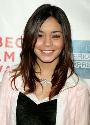 normal_vanessaannehudgens-dot-net_thunderbirdsscreening2004may8-006