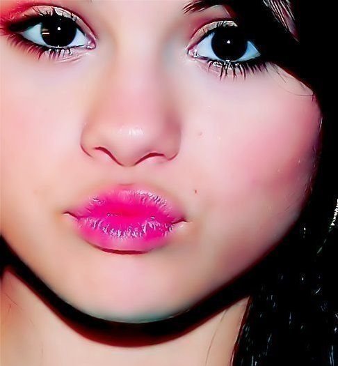 muahh! kisses - selena0demi0miley photo cool