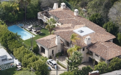 Miley Cyrus - Cyrus Family House (11)