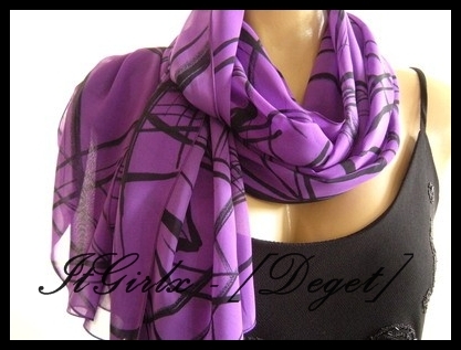 x Scarf 8 - Lucy