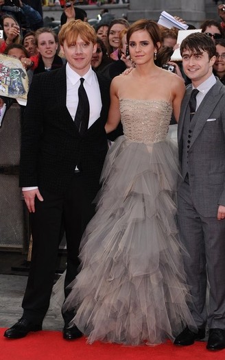 The Golden Trio - xx - HP7 Part 2-London Premiere - xx