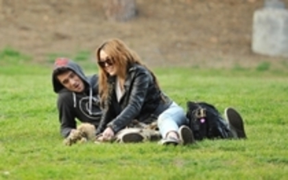 05 02 At Griffith Park in LA with Josh Bowman - Miley Ray Cyrus (29)