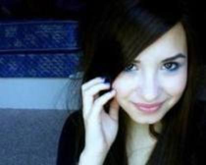 IFDFLYXTBAJUWGRCPDW - demi lovato