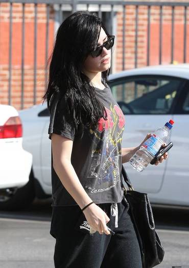 12 - Leaving a Class in North Hollywood - November 6th 2009