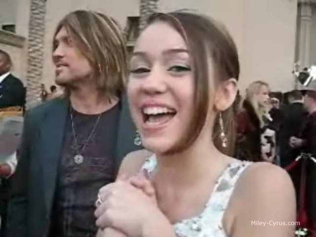 Miley (3) - Miley Cyrus - Bop TV AMAs Red Carpet - November 21st 2006 Screencaptures