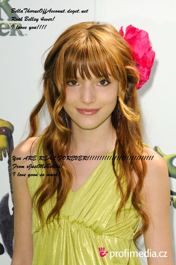 poze-bella-thorne