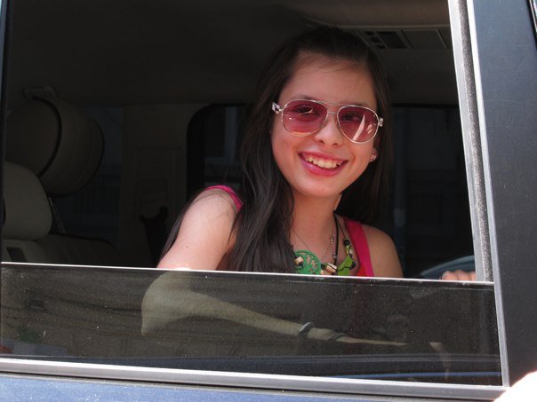 Elena in masina