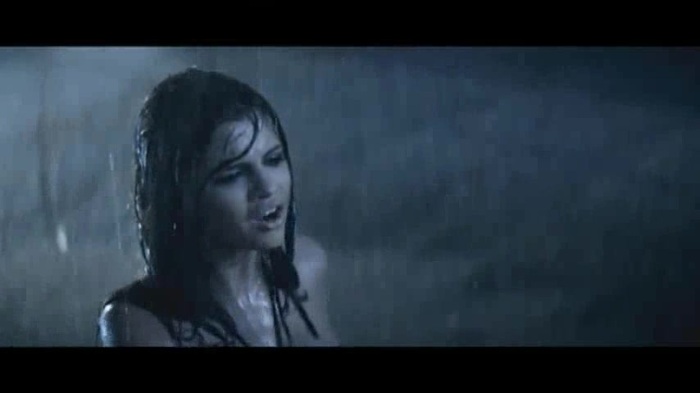 Selena Gomez & The Scene - A Year Without Rain 579