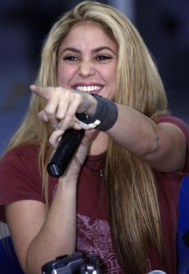 normal_shakira-pressconference2