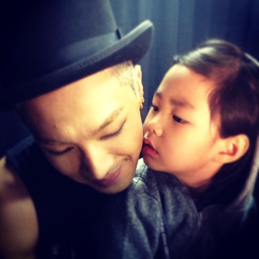 taeyang_haru_tablo