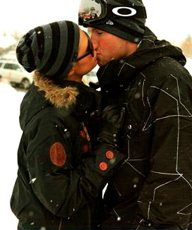 Kissing in the Snow - mountain