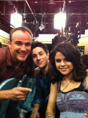 Me , my father and my TV brother :) ILY guys!! - 00_Its time for questions