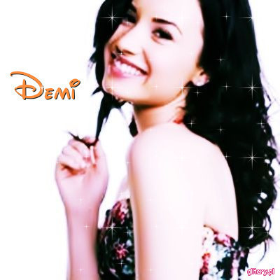 Demi smiley - Demi lovato