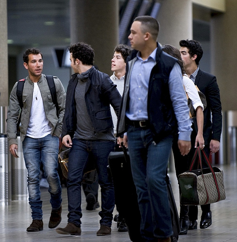 Jonas Brothers at the LAX Airport (4) - Jonas Brothers at the LAX Airport