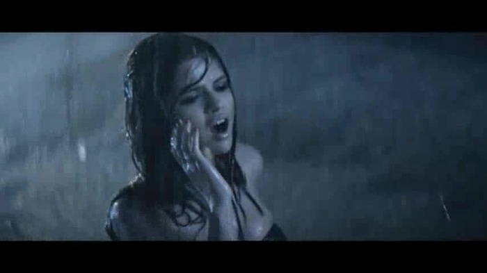 Selena Gomez & The Scene - A Year Without Rain 575