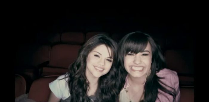 20833747_WVJTKSKXU - One And The Same Selelena Gomez And Demi Lovato