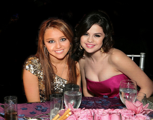 look at miley`s face - Me and my Milez
