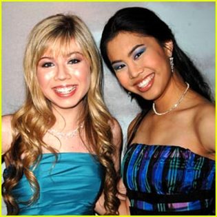 GMA_1110 - Me and Jennette