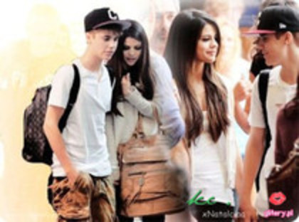 40268822_OLCJWLWWK - Selena Gomez