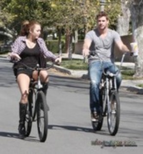 26264028_SFIAOCGLN - x Riding Her Bike in Toluca Lake