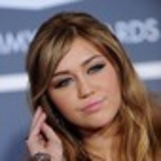 miley-cyrus-769256l-thumbnail_gallery