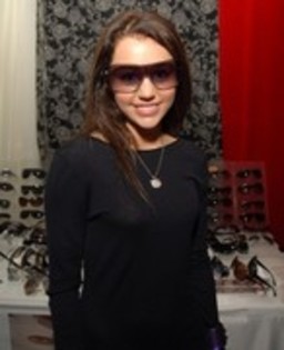 12872220_AKKQPKCRL - x 2008 Grammy Awards Solstice Sunglass Boutique and Safilo USA