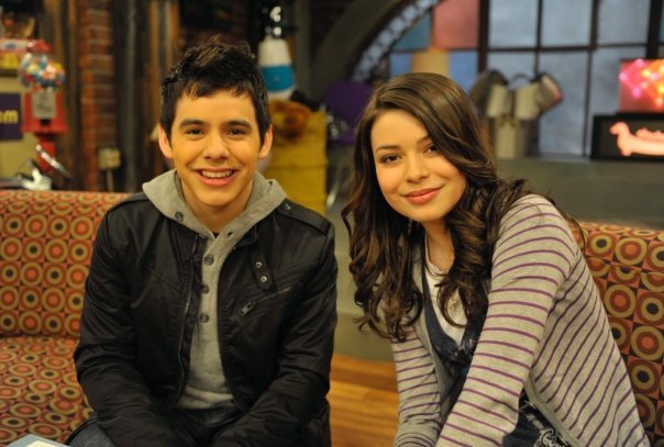 Miranda Cosgrove And David Archuleta (1) - I am back