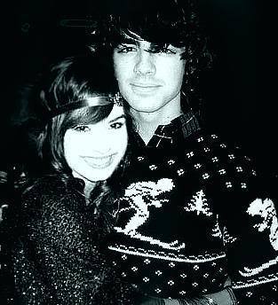 Jemi-Photoshopped-jemi-5606481-313- - demi lovato