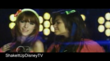 41588897_EOPZJKLYF - bella thorne and zendaya coleman-watch me