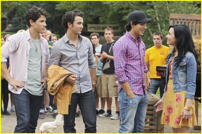 camp-rock-2-stills-35