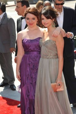 normal_023 - Selena Gomez Award Shows 2OO9 September 12 Arts Emmy Awards