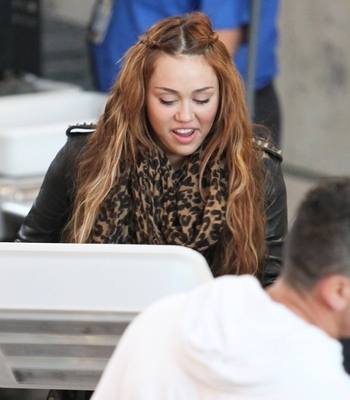 normal_06532_Preppie_Miley_Cyrus_at_LAX_Airport_6_122_177lo - 0 Departing from LAX Airport