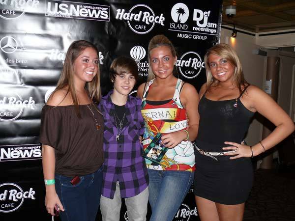 justin bieber 6 - X_Justin_Bieber_With_Fans_And_Friends_x