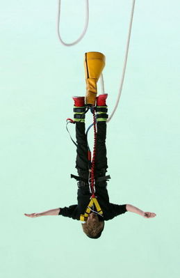 April 27th - Bungee Jumping In New Zealand (17)