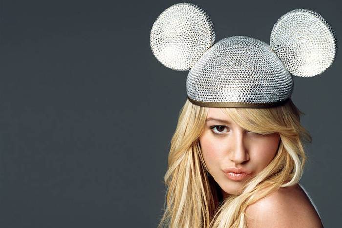 13294231_HLVDHARLH - Ashley Tisdale