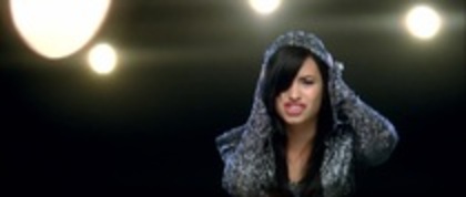 demi l rememebr decem (18) - I am back