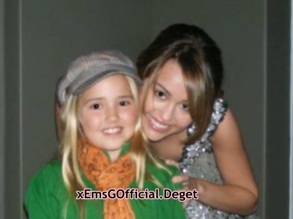 With Miley - Some Pics-With Me