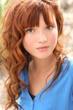 resized_Bella_Thorne1 - bella thorne-cece jones