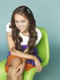 16132765_RNQVURZIW - Sedinta foto Miley Cyrus 5