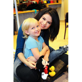 6 - Selena Gomez visited a hospital for sick children