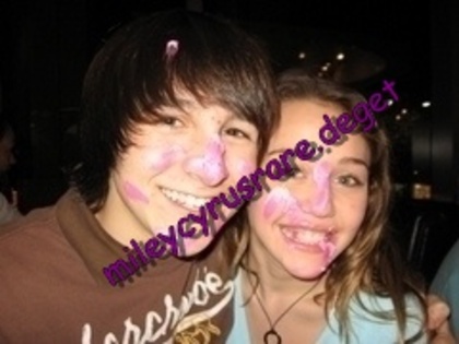 000me and mitch - a very rare pic with miley and mitchel